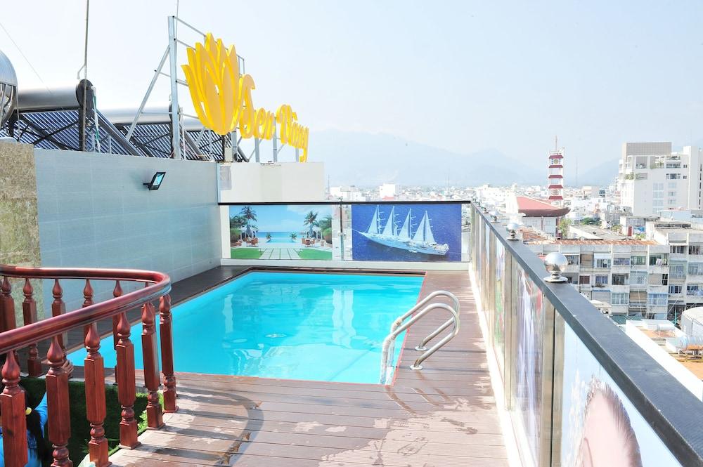 Sen Vang Luxury Hotel На Транг Екстериор снимка